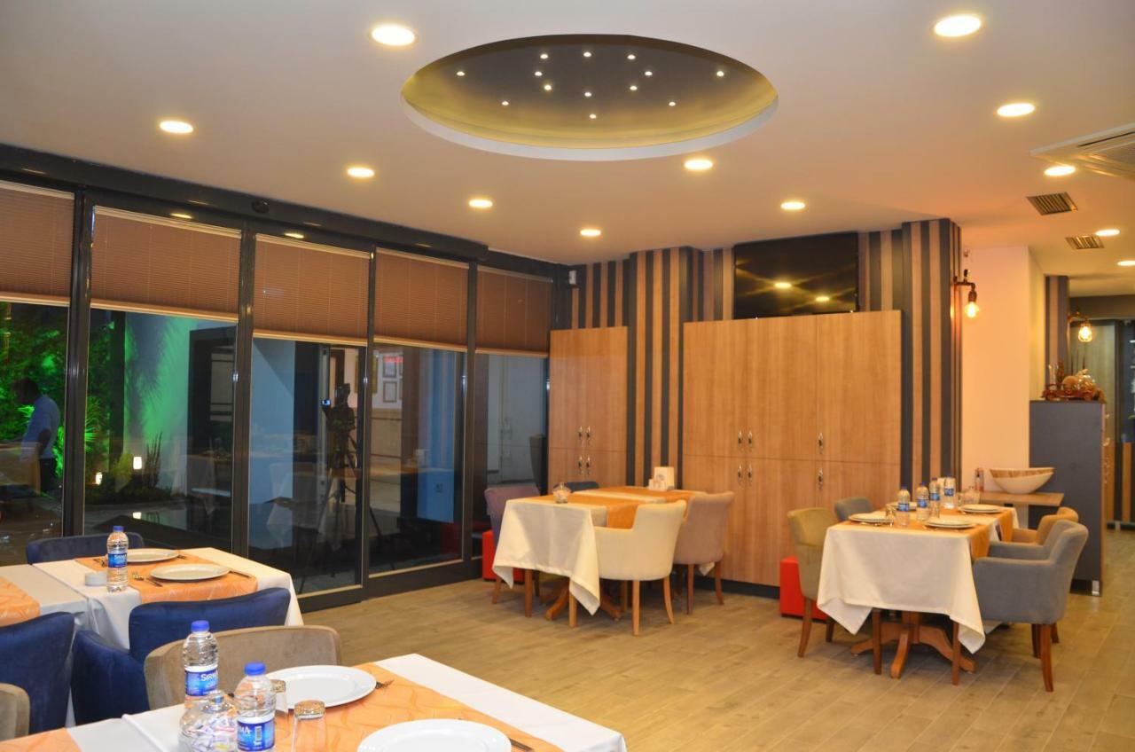 Grand Lark Hotel Adalar Extérieur photo