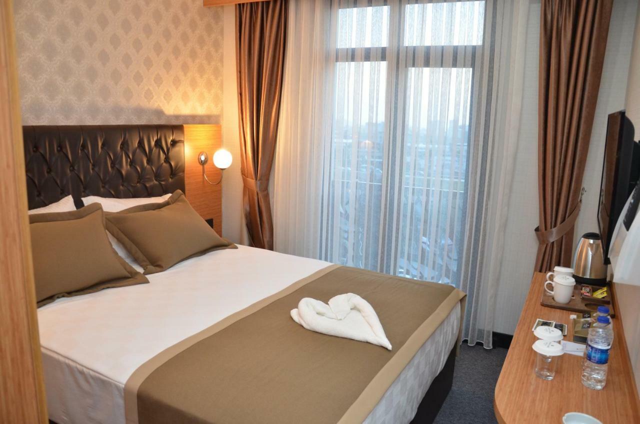 Grand Lark Hotel Adalar Extérieur photo