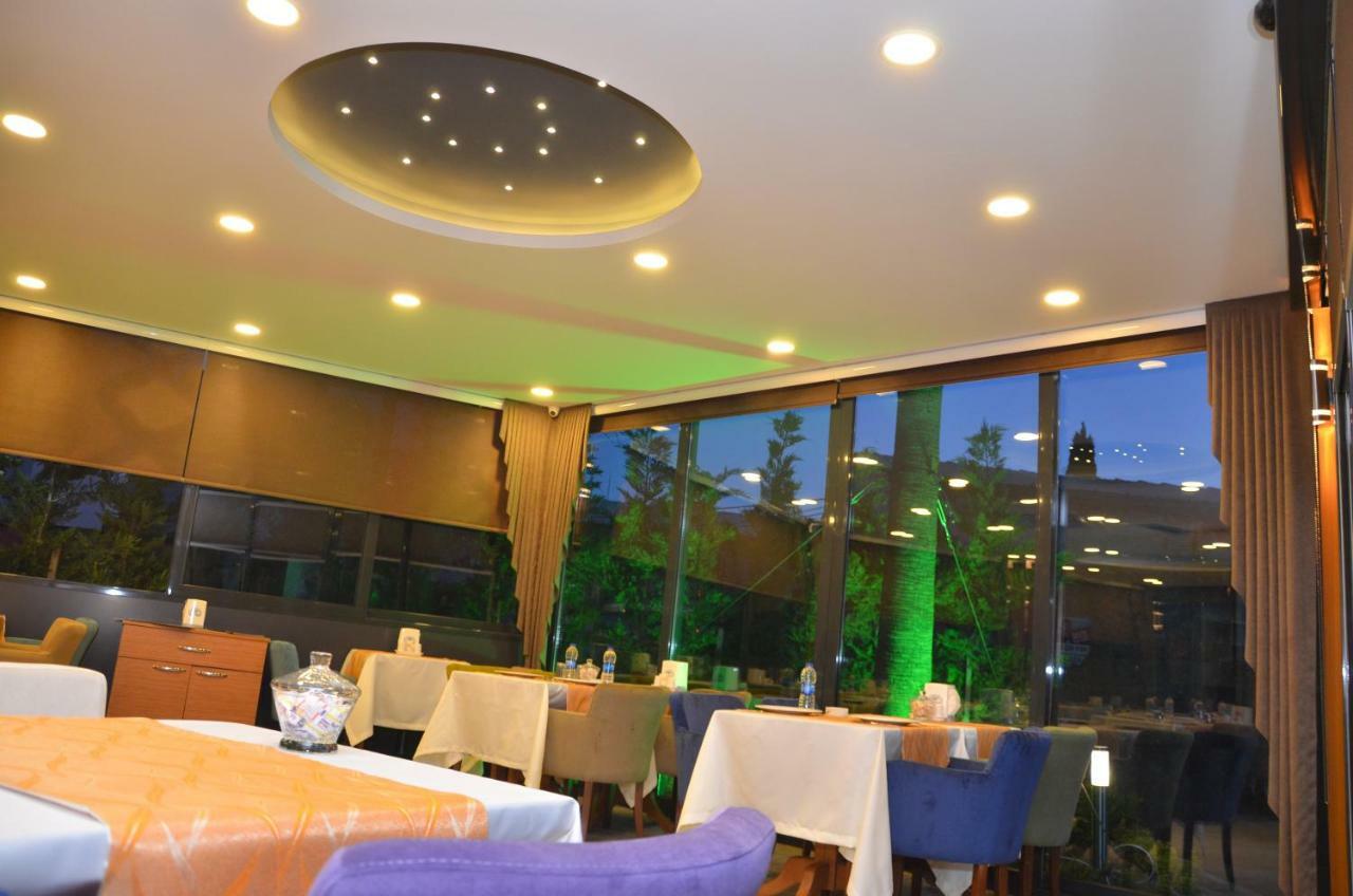 Grand Lark Hotel Adalar Extérieur photo