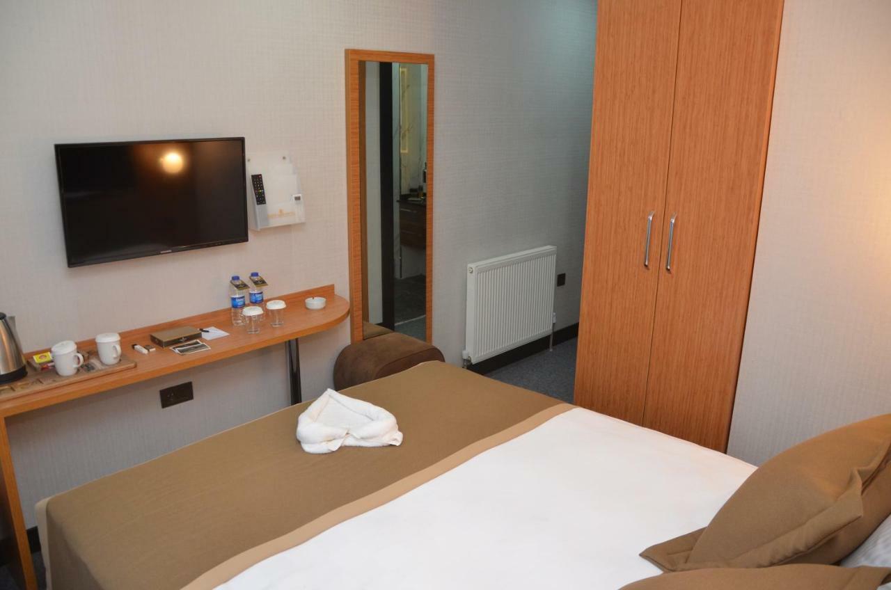 Grand Lark Hotel Adalar Extérieur photo