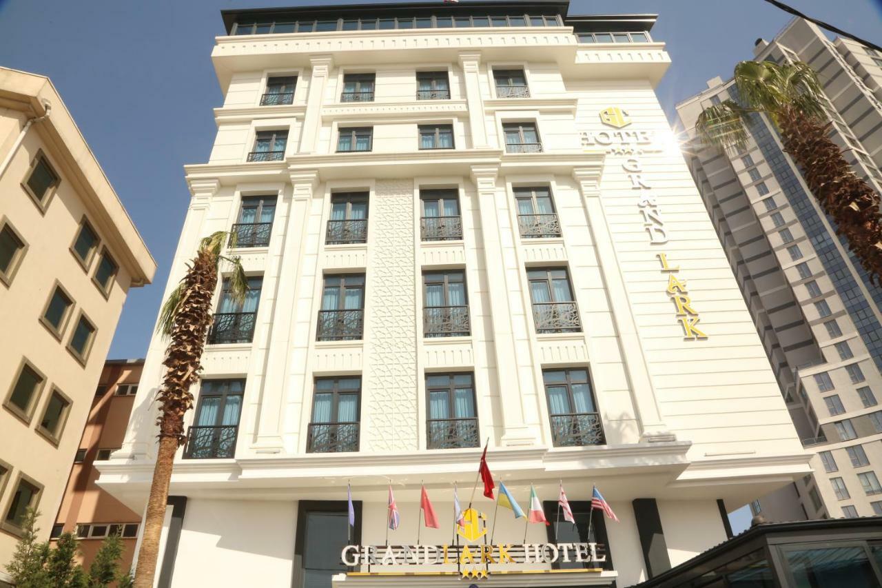 Grand Lark Hotel Adalar Extérieur photo